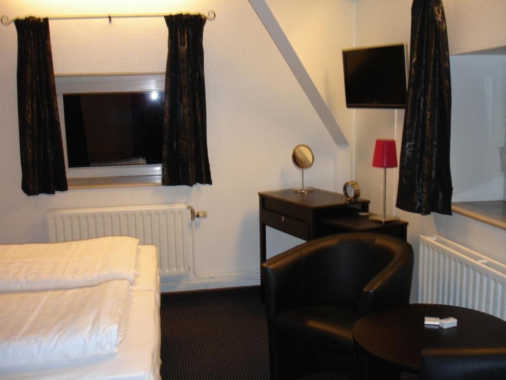 Hotel Admiraal Lanaken Rum bild
