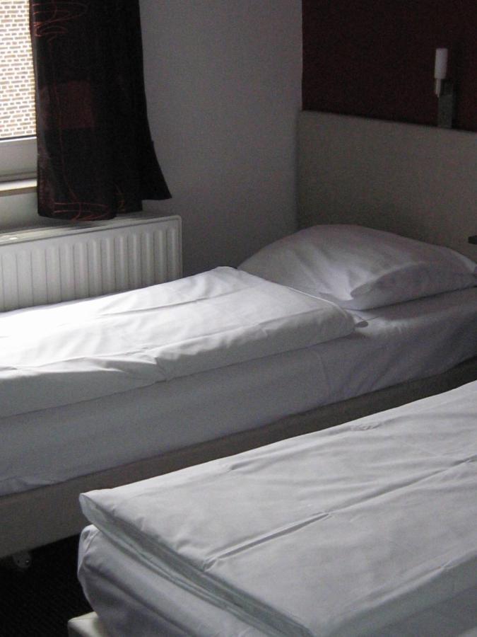 Hotel Admiraal Lanaken Rum bild