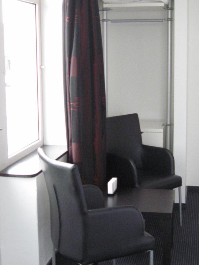 Hotel Admiraal Lanaken Rum bild
