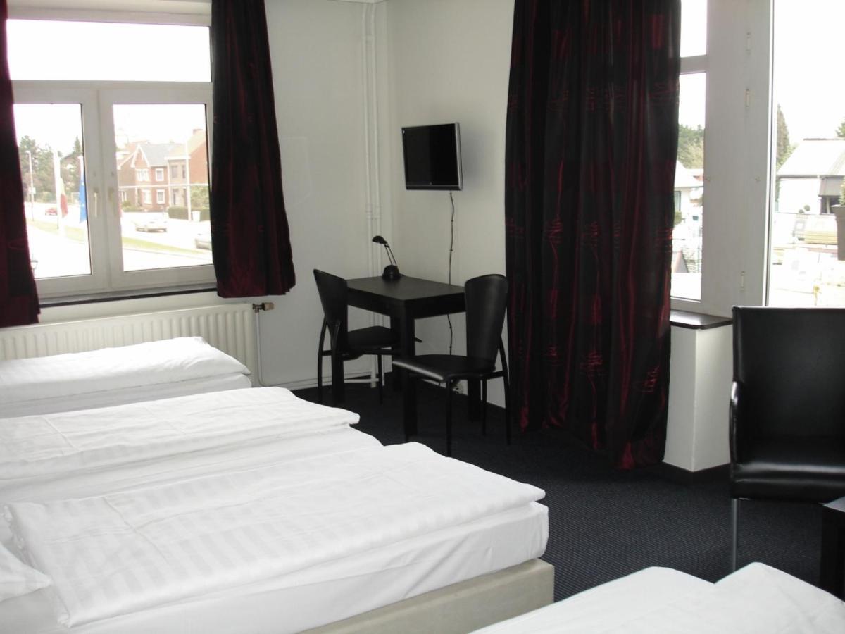 Hotel Admiraal Lanaken Rum bild